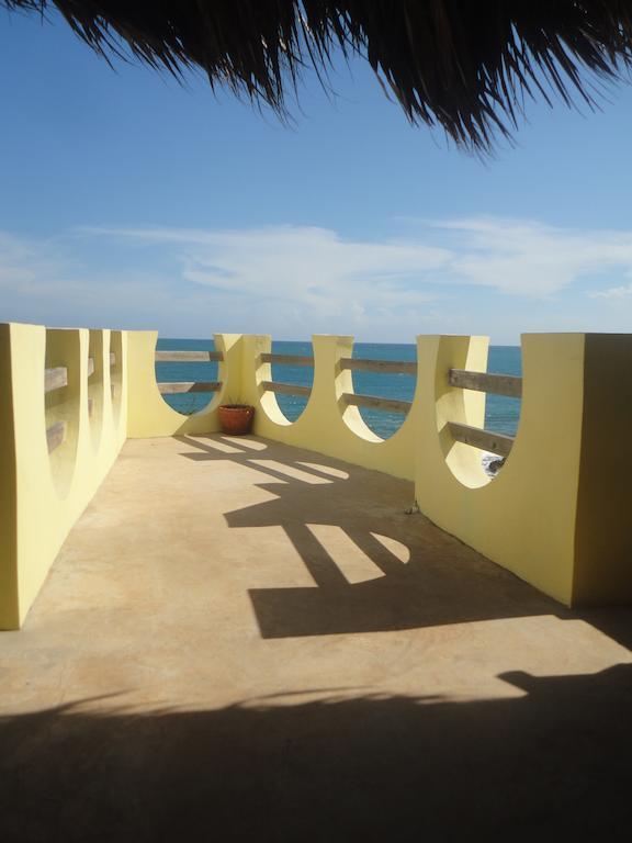Kudehya Guesthouse Treasure Beach Exterior foto