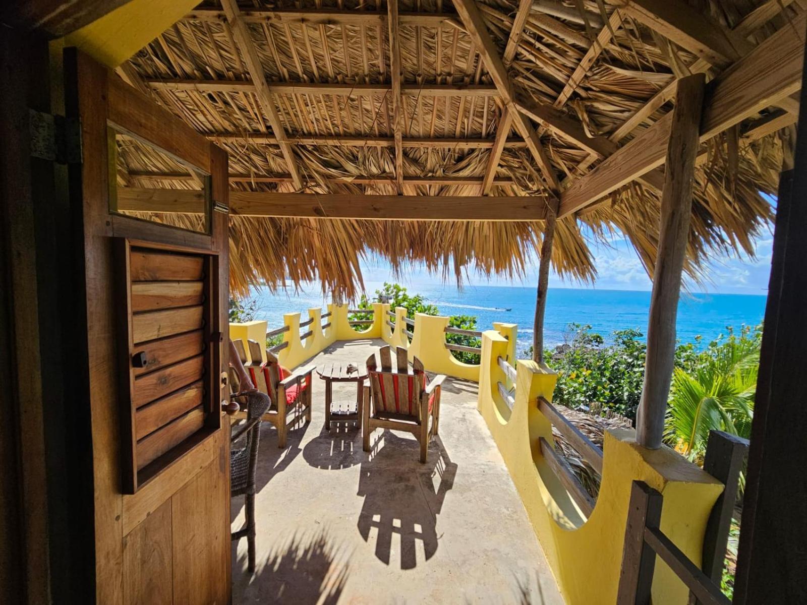 Kudehya Guesthouse Treasure Beach Exterior foto
