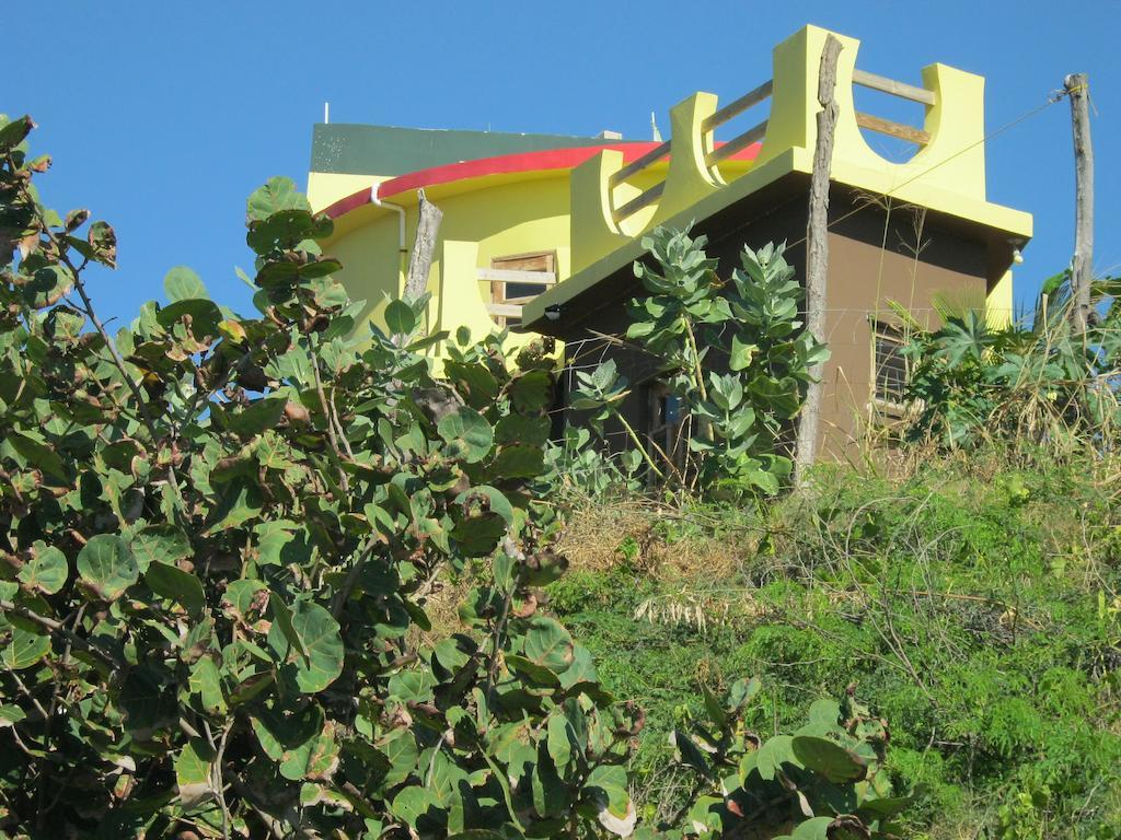 Kudehya Guesthouse Treasure Beach Exterior foto